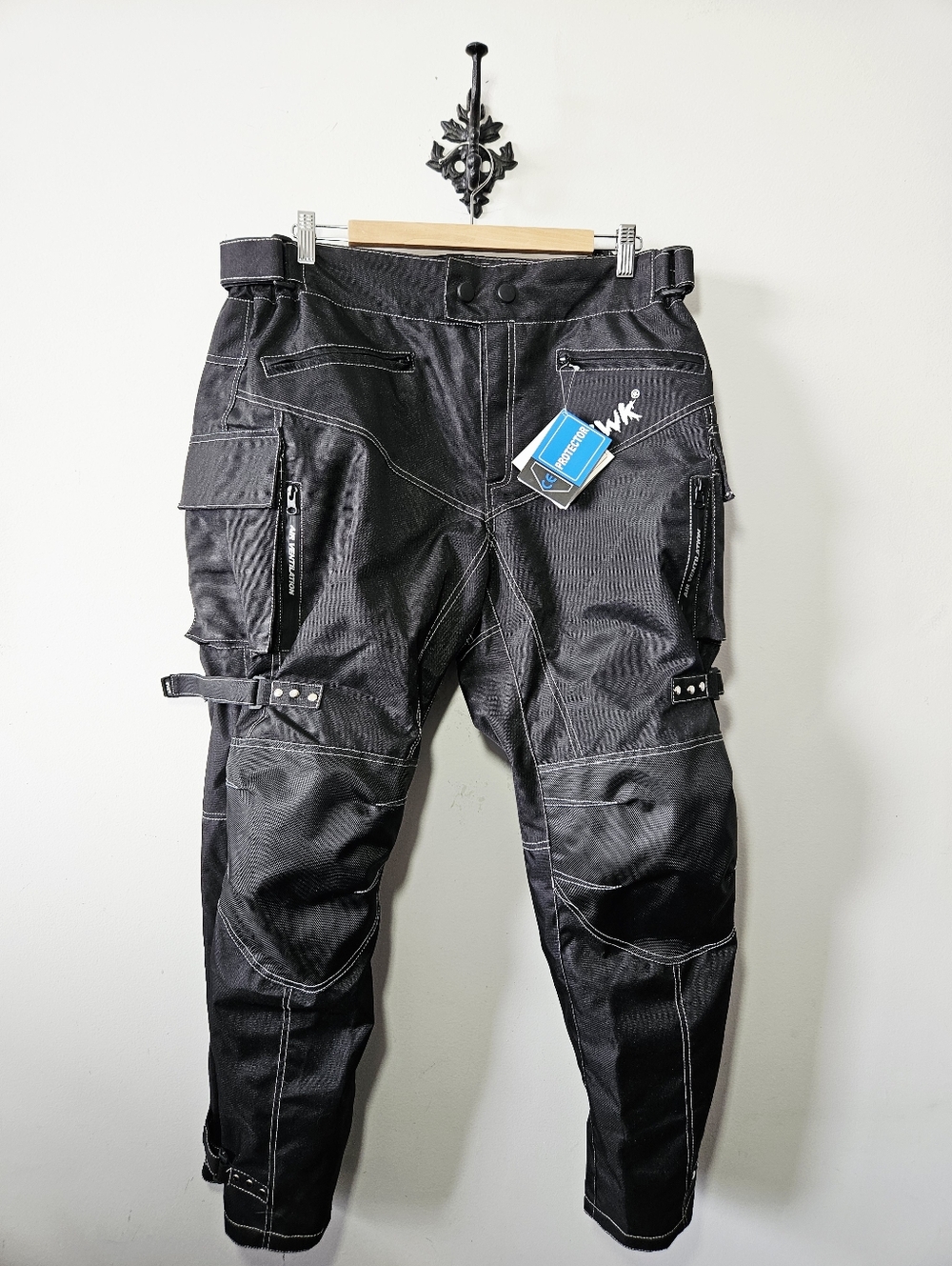 NWT HWK Motorsports Motocross Pants Size XL Protective Armor Gear Black